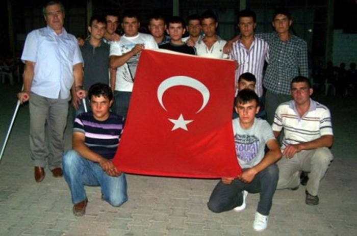 Asker U�urlamak ��in Bayrak - Askeri Konvoy ve Araba Bayraklar�