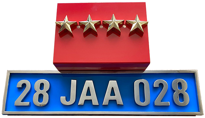 Jandarma Makam Arac� Takmatik Plakal�k, Takmatik Bayrak Dire�i - JAA PLAKA