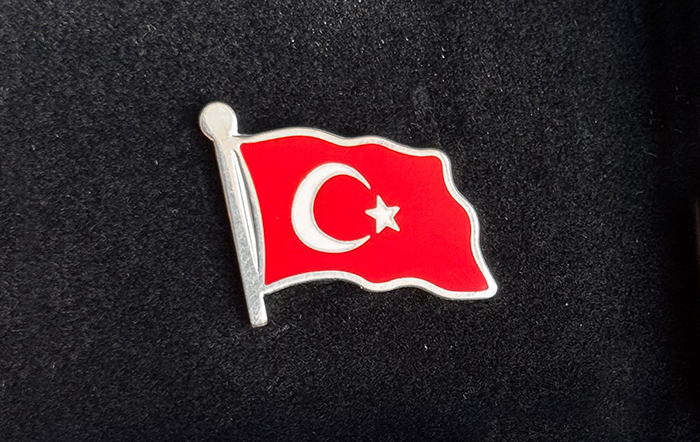 TBR50 G�m�� �zel �malat T�rk Bayra�� Yaka Rozeti